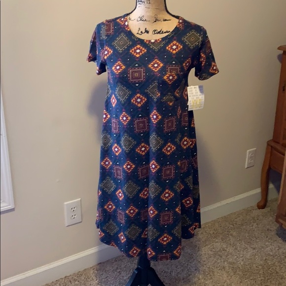 LuLaRoe Dresses & Skirts - Lularoe carly dress